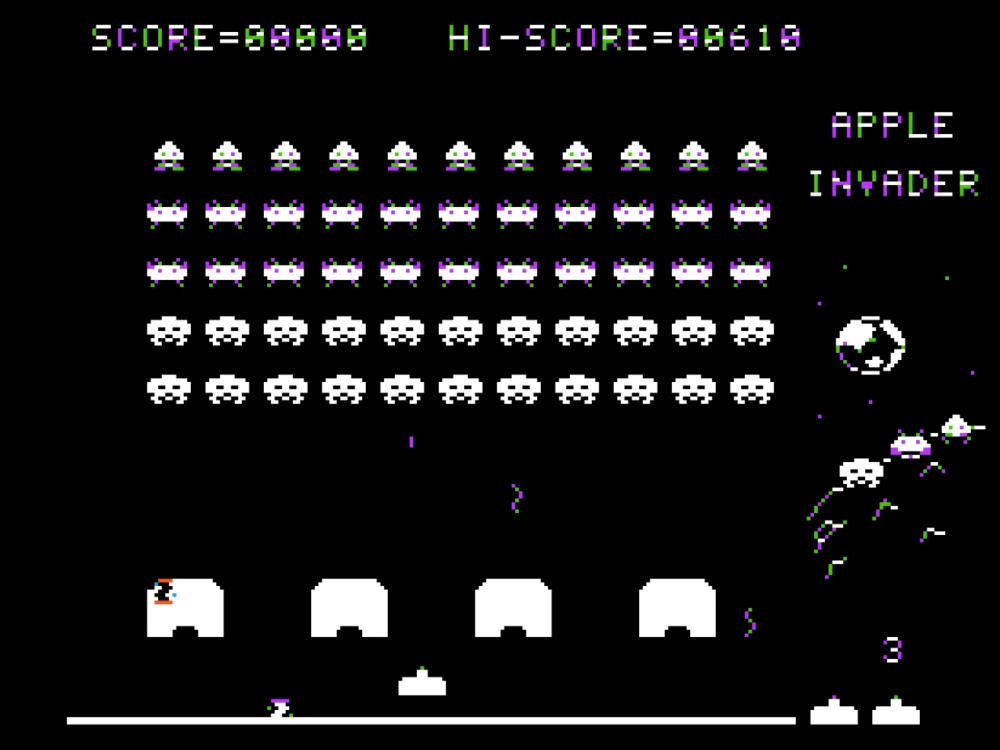 Gameplay of Apple Invader for Apple II